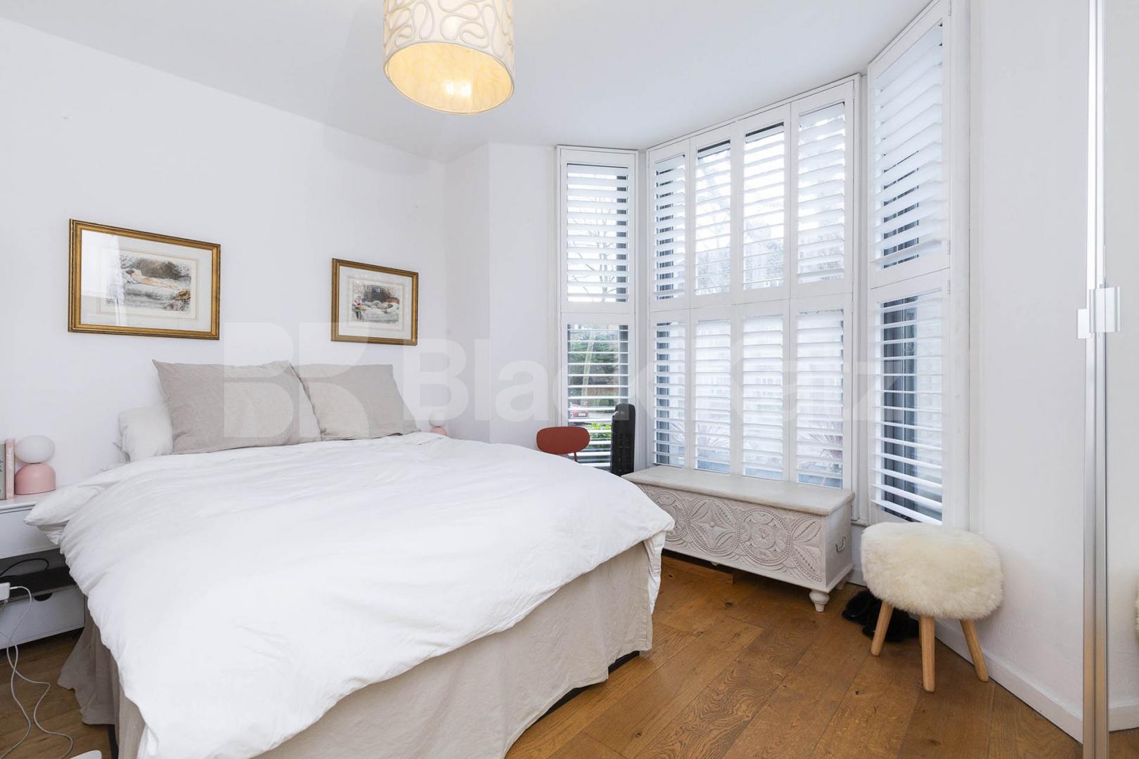 Modern and Central Apartment Leighton Gardens, Kensal Rise